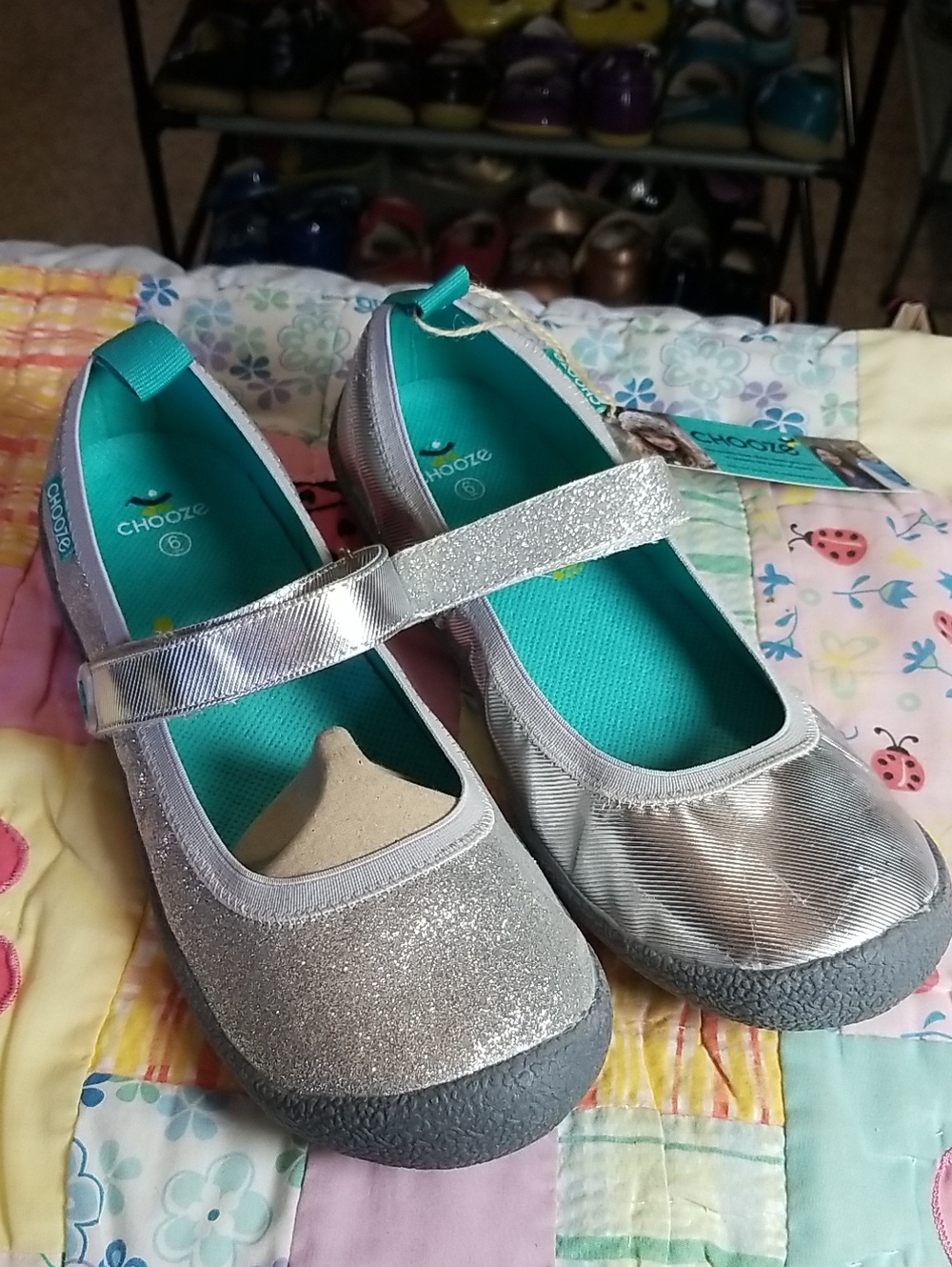 Chooze Silver Glitter Mary Jane Shoes Size 6 NWT But Imperfect Please See Photos